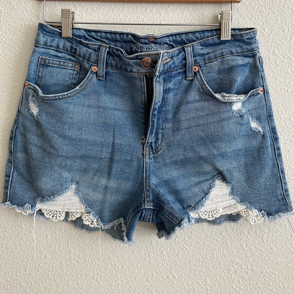 Wild Fable | Jean shorts with lace detail